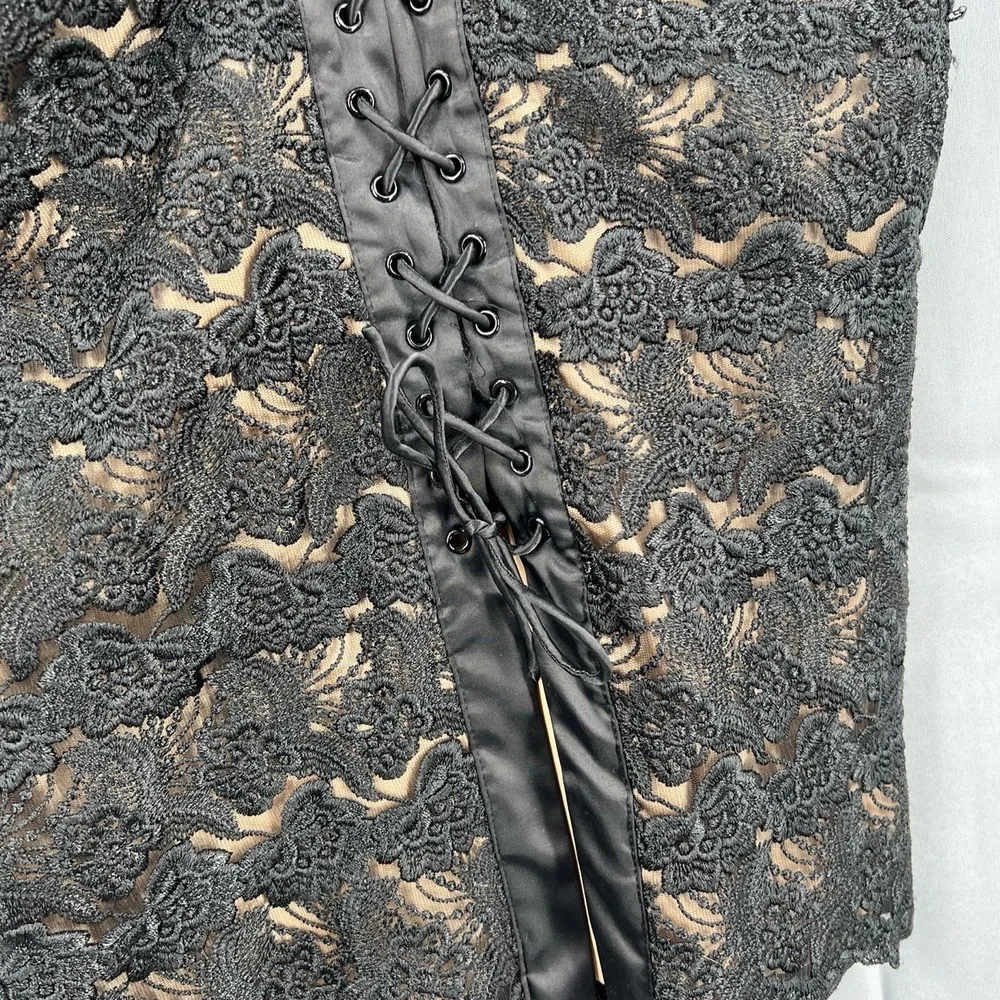 Bebe Skirt Black Lace Overlay Corset Lacing Ruched Back Romantic Goth Size 6 - Image 3