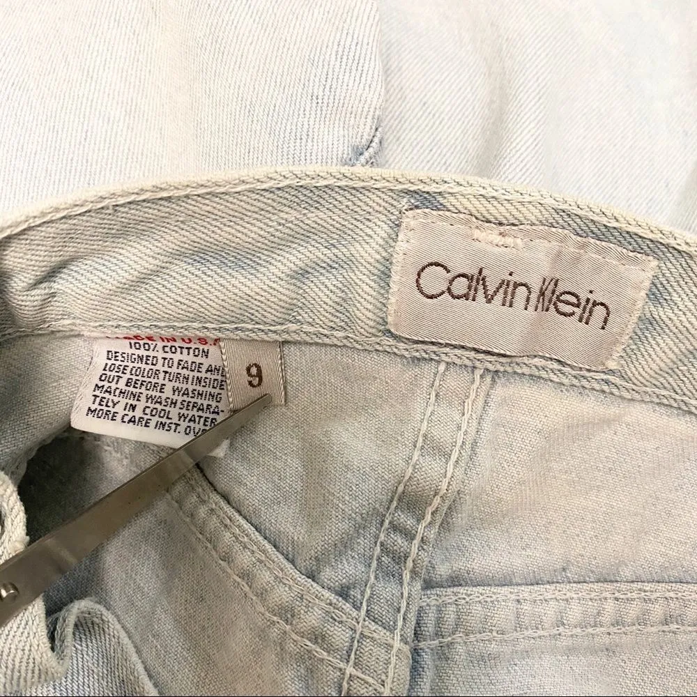 Vntg Calvin Klein Light Wash High Rise Mom Jeans 9 - Image 6