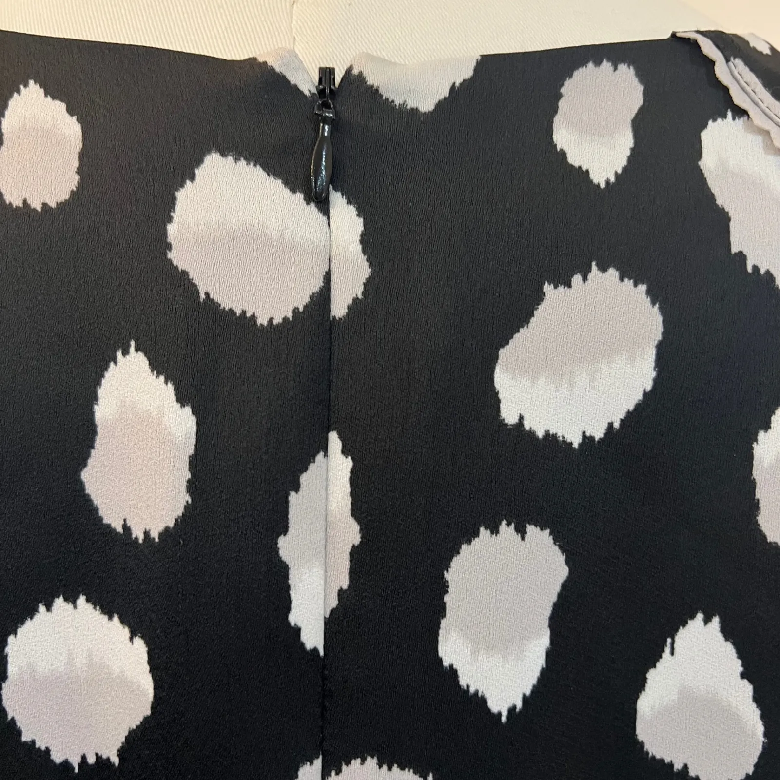 Banana Republic Mod Retro Black White Dot Shift Dress Minimalist Chic Sz 12 - Image 8