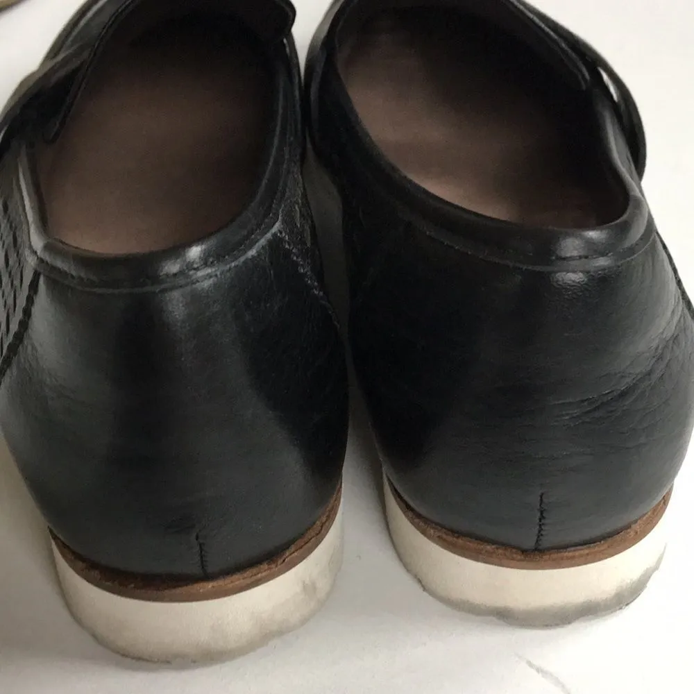 EUC Earth Brand leather shoes Black Size 6.5 - Image 6
