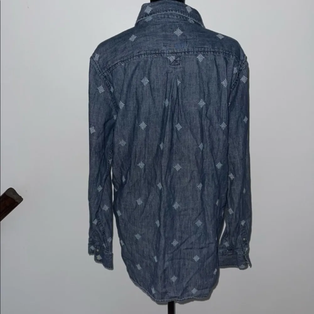 American Eagle Denim Button Down Shirt - Image 3