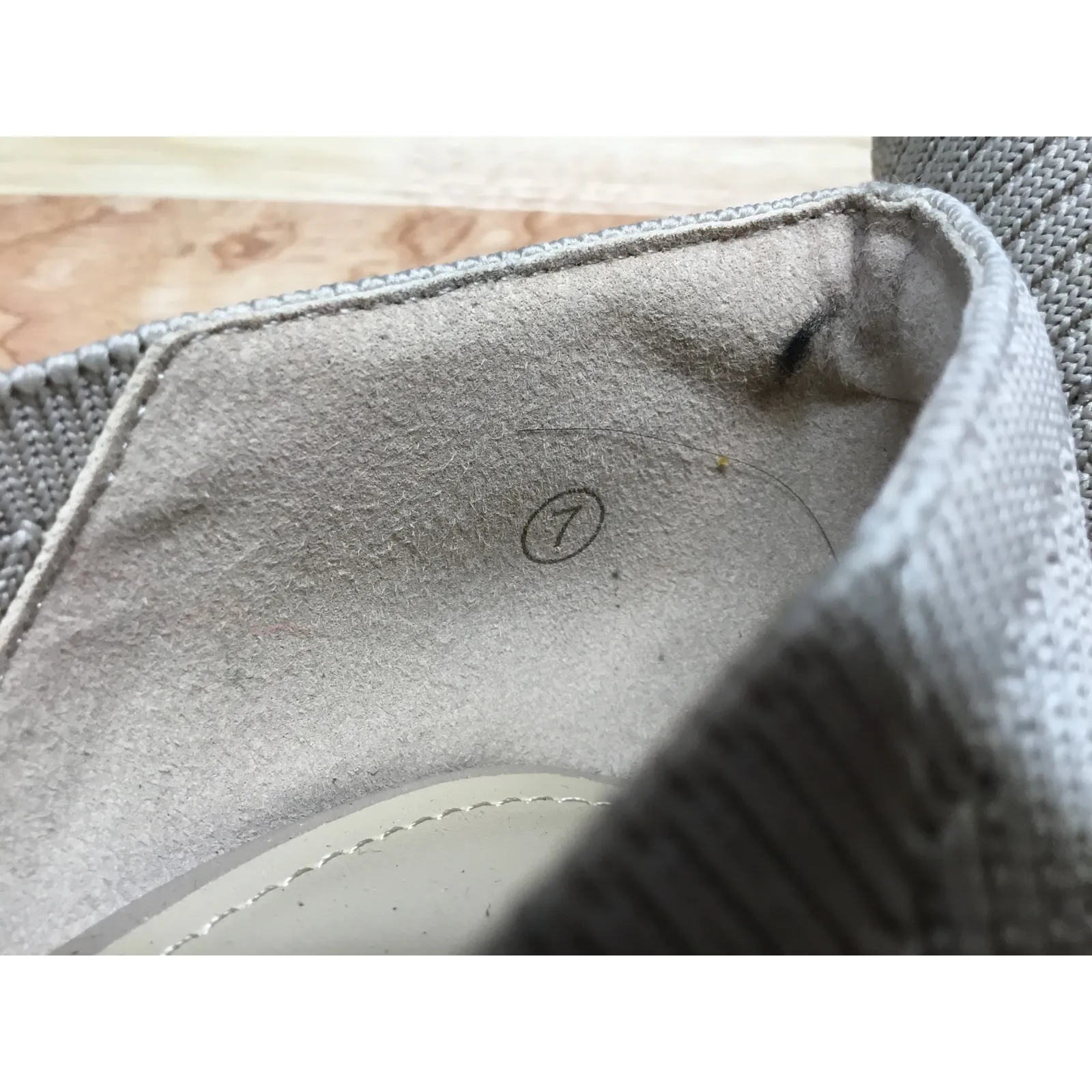 Women's 7 Gray Knit Slip - Image 6