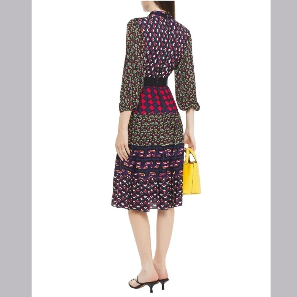 Alice+Olivia Karolina Blouson Sleeve Midi Dress in Mod Moon 2 - Image 3