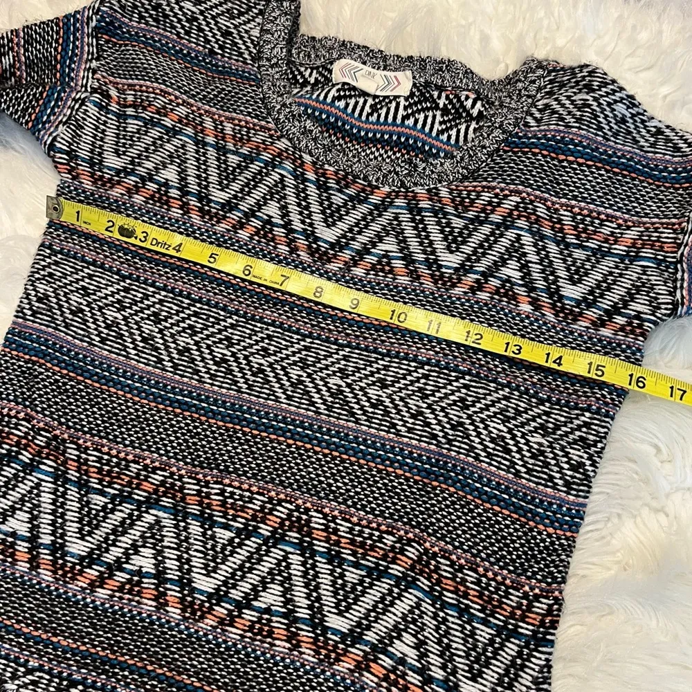 Pink Rose Sweater Slightly Cropped Aztec Geometric Pattern Size XS Soft - Image 7