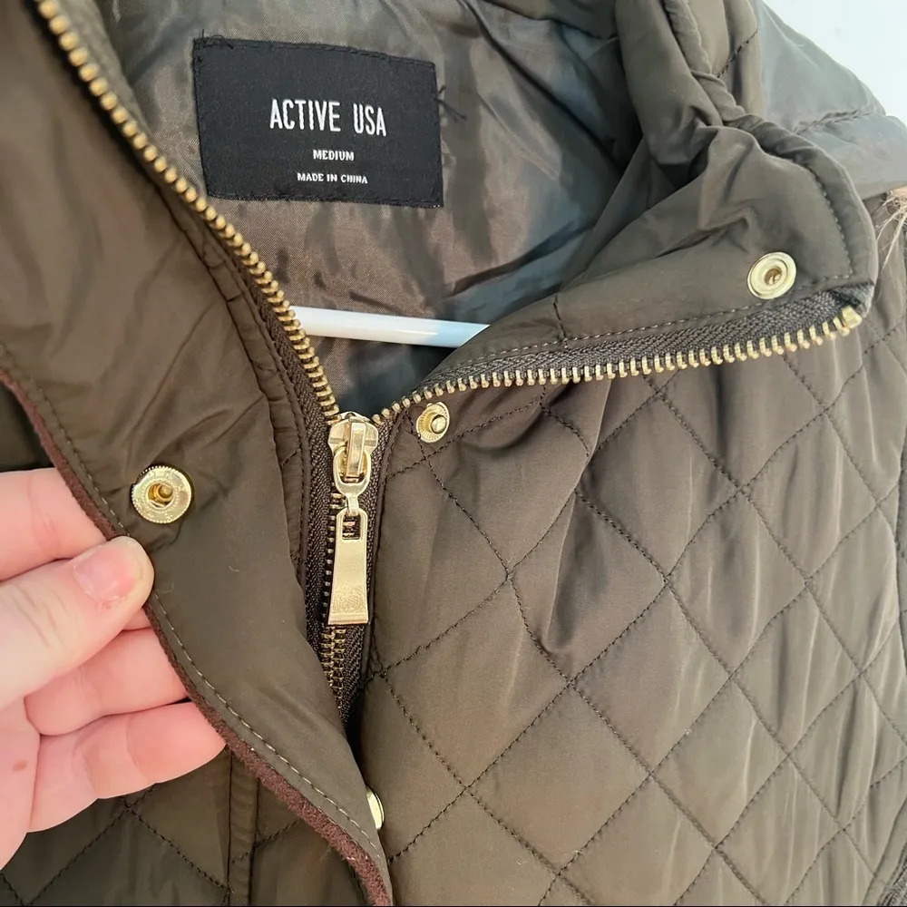 Active USA Quilted Padding Vest with Suede Piping Olive Shearling - Image 6