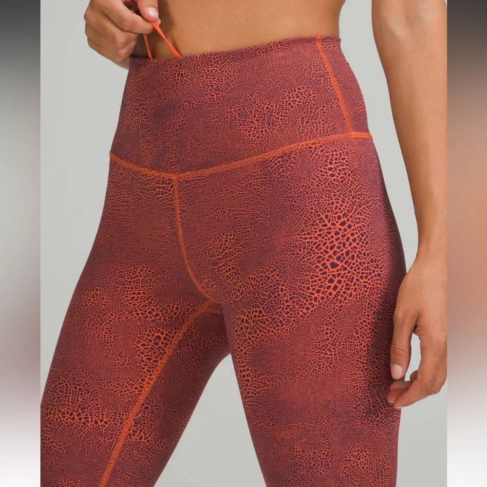 Lululemon Wunder Train HR Crop 23” Sz4 Crackle Glaze Vintage Orange Larkspur - Image 2