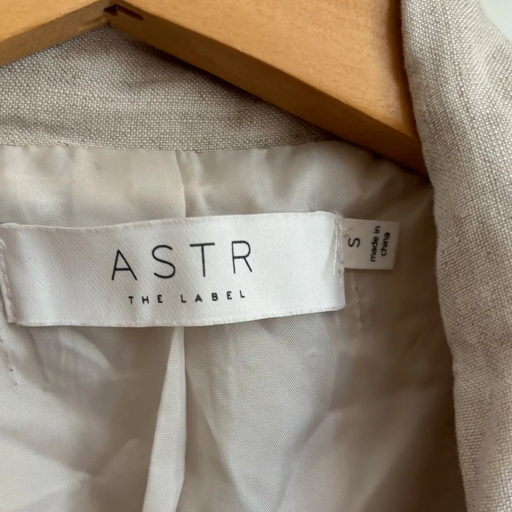ASTR Blazer Linen blend long size small - Image 4