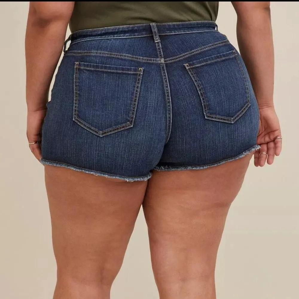 Torrid Denim Shorts Jean Short High Rise A-Line Shortie Vintage Stretch Dark 26 - Image 2