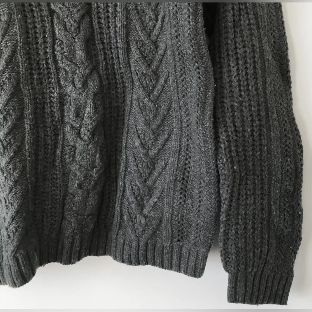 GAP Cable Knit Wool Sweater - Image 4
