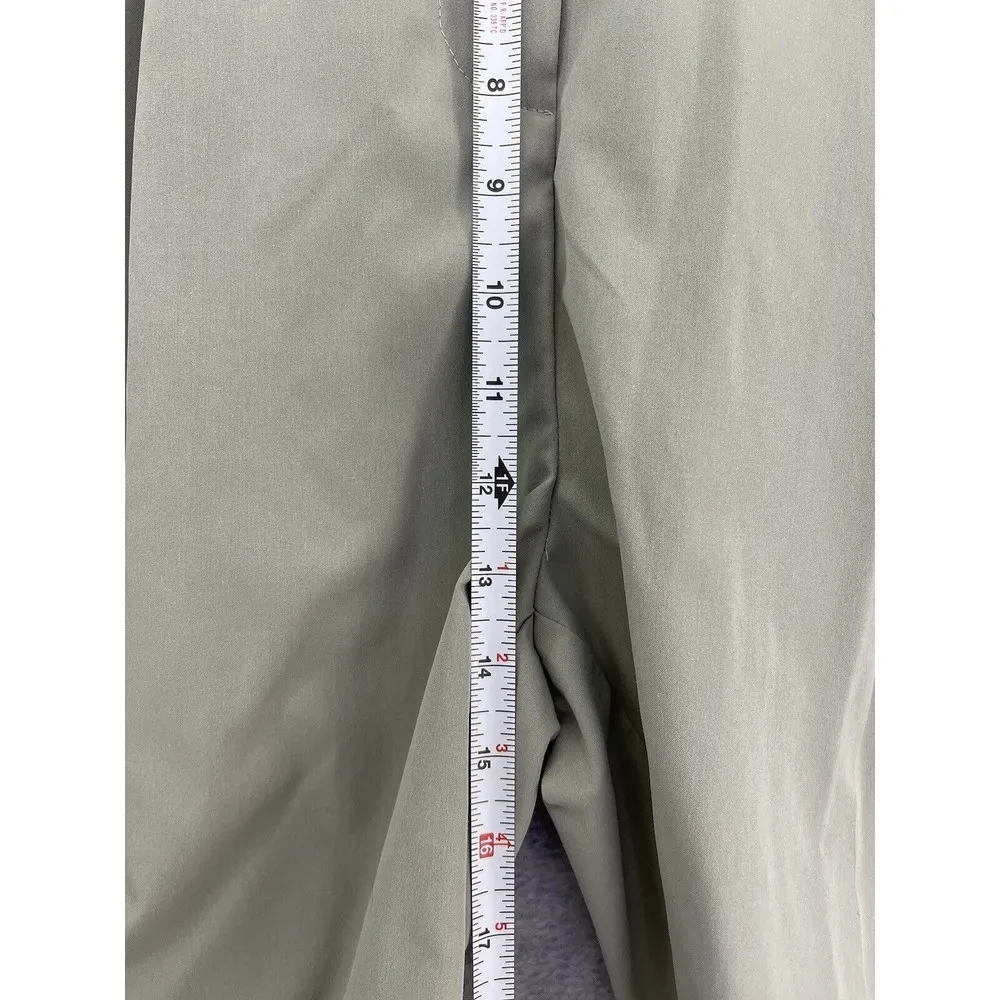 Reclaimed Vintage Women's Pleated Shorts Size 10 Walking Beige Brown High Rise - Image 5