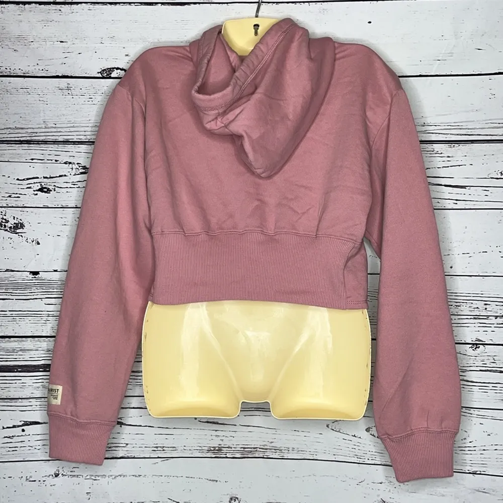 Social Tourist NWT Size L Pink Fleece Lined Crop Hoodie Sweatshirt - Image 4