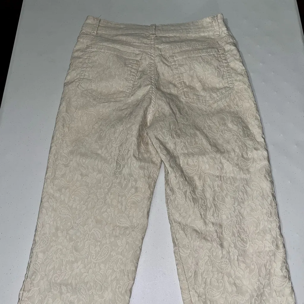 💜 HOST PICK - Gloria Vanderbilt Amanda Floral Design Capris - Image 3