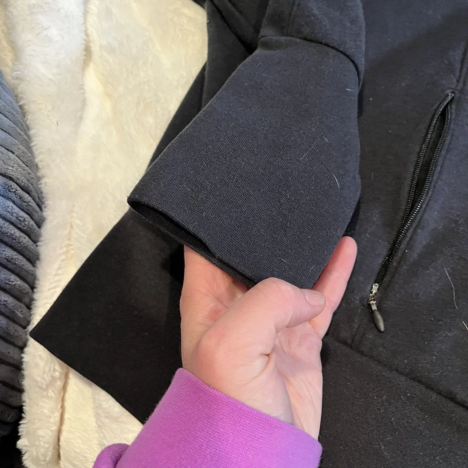 North Face Hoodie Women’s Medium Long Sleeve Black Pullover Hooded Lightweight - Image 3