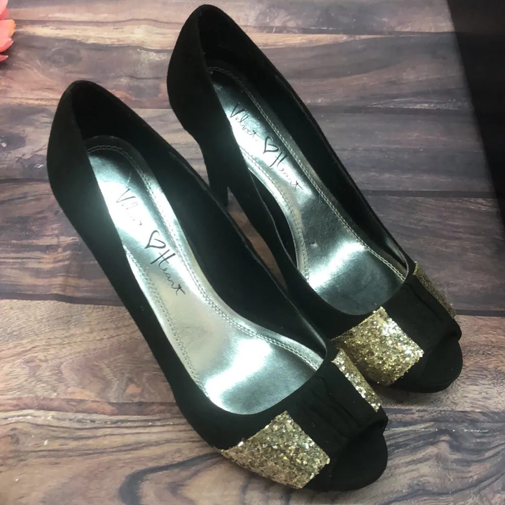 Velvet Heart sz 8.5 black & gold women shoes - Image 2
