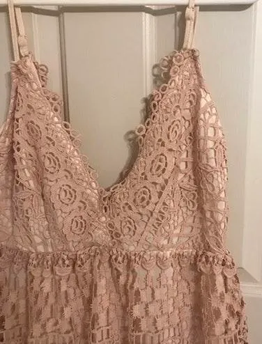 Tobi Light Pink Lace Dress - Image 4