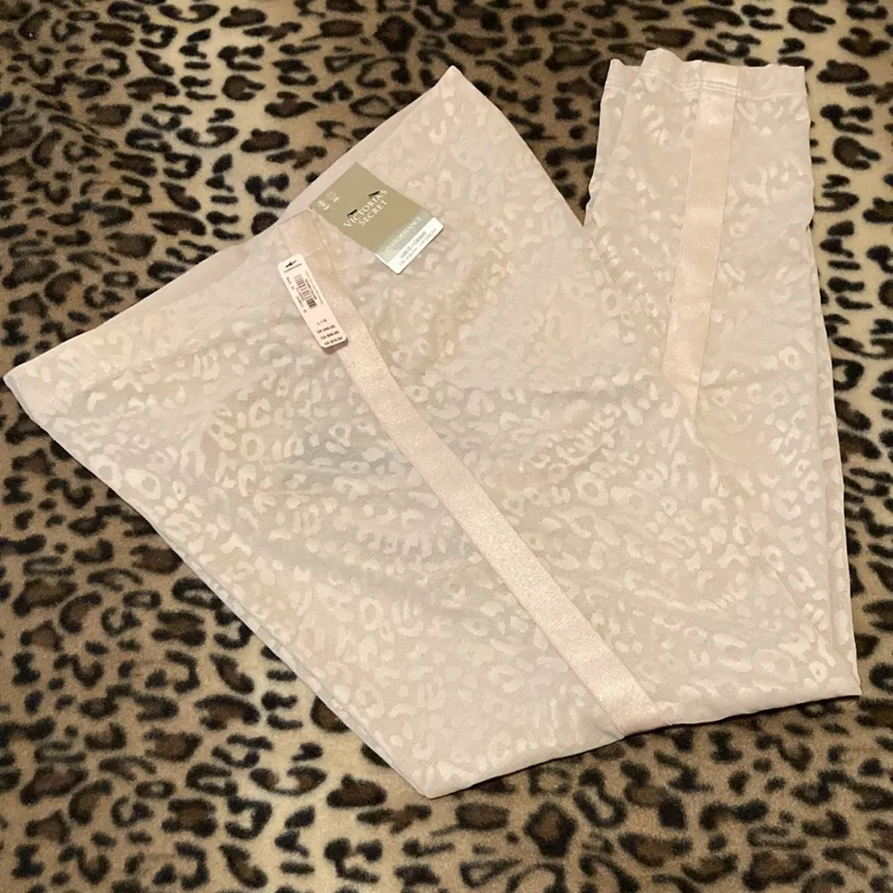 VICTORIA'S SECRET PINK TOTAL KNOCKOUT VS PINK SHEER LEOPARD PRINT Tights Size L - Image 9