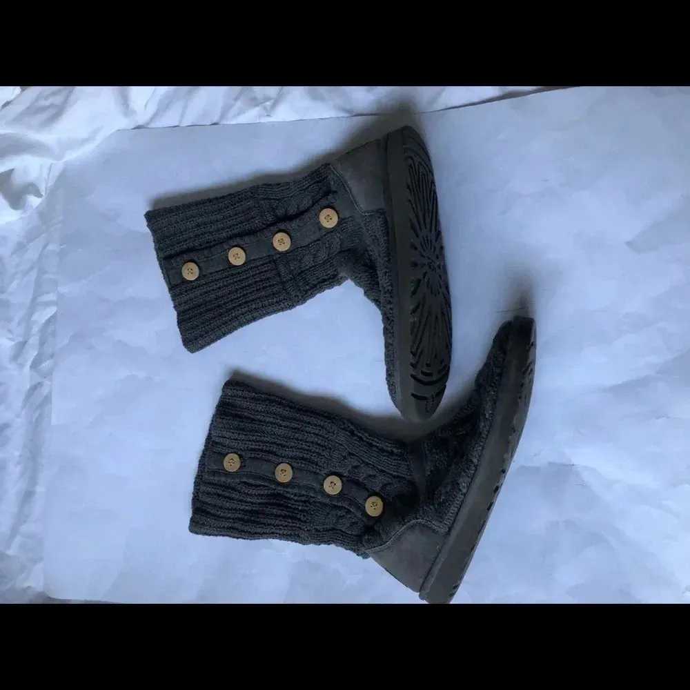UGG Women’s Knit Sweater Boots Size 9 - Image 2