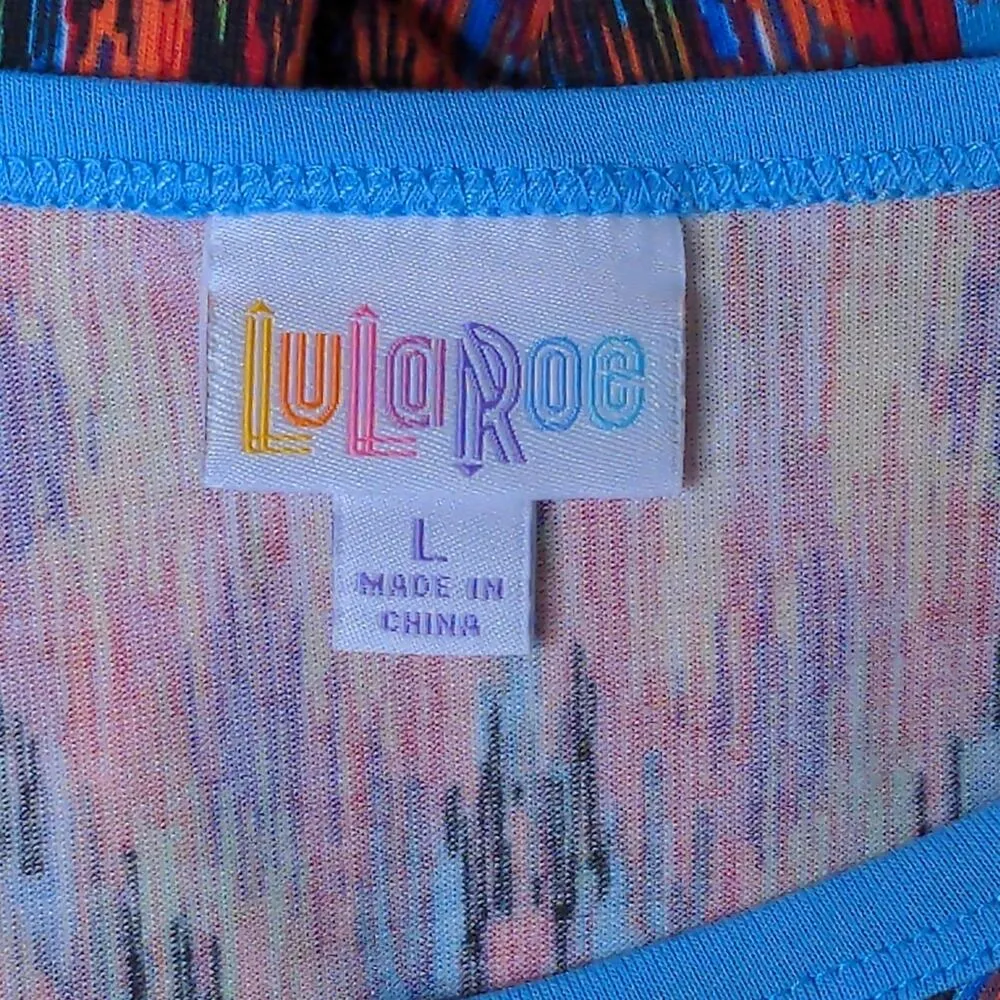 LuLaRoe Geometric Randy Tee  - Size L - NWT/Flaw - Image 5