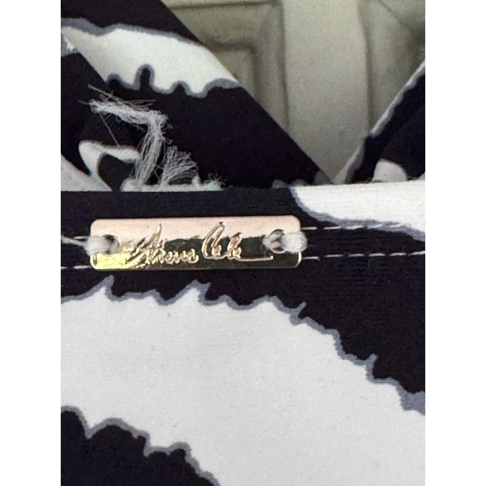 Anne Cole Women's Surplice V-Neck Shirred Tankini Top - Navy White 38 DD - Image 14