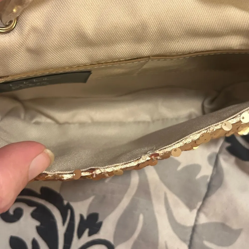 Nicole Miller Gold hand bag - Image 8