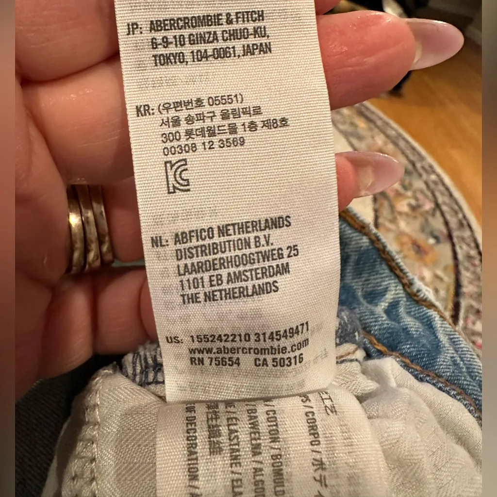 Abercrombie & Fitch 90’s Straight Leg Ultra High Rise Light Blue Jeans Side Vent - Image 5