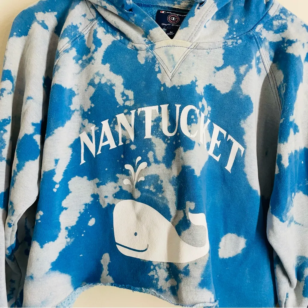 Nantucket Island Whale Cropped Tie Dye Hoodie Champion Blue size M - Image 3