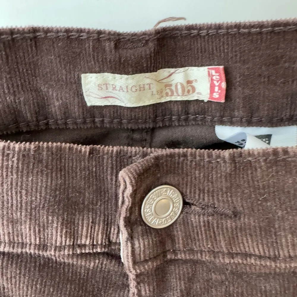 Levi’s 505 Straight Leg Brown Corduroy Pants Size 10M - Image 4