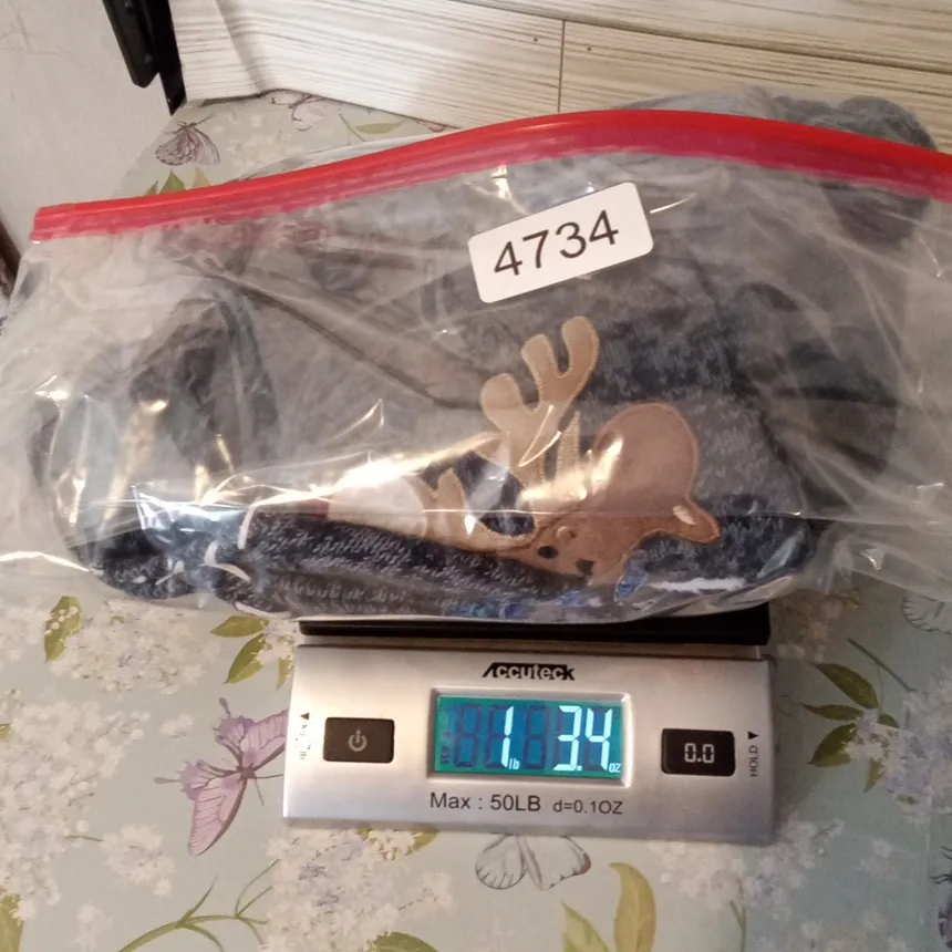 Tiara Vintage Christmas Collection Santa N Raindeer Teacher Cardigan 3X Blue - Image 9