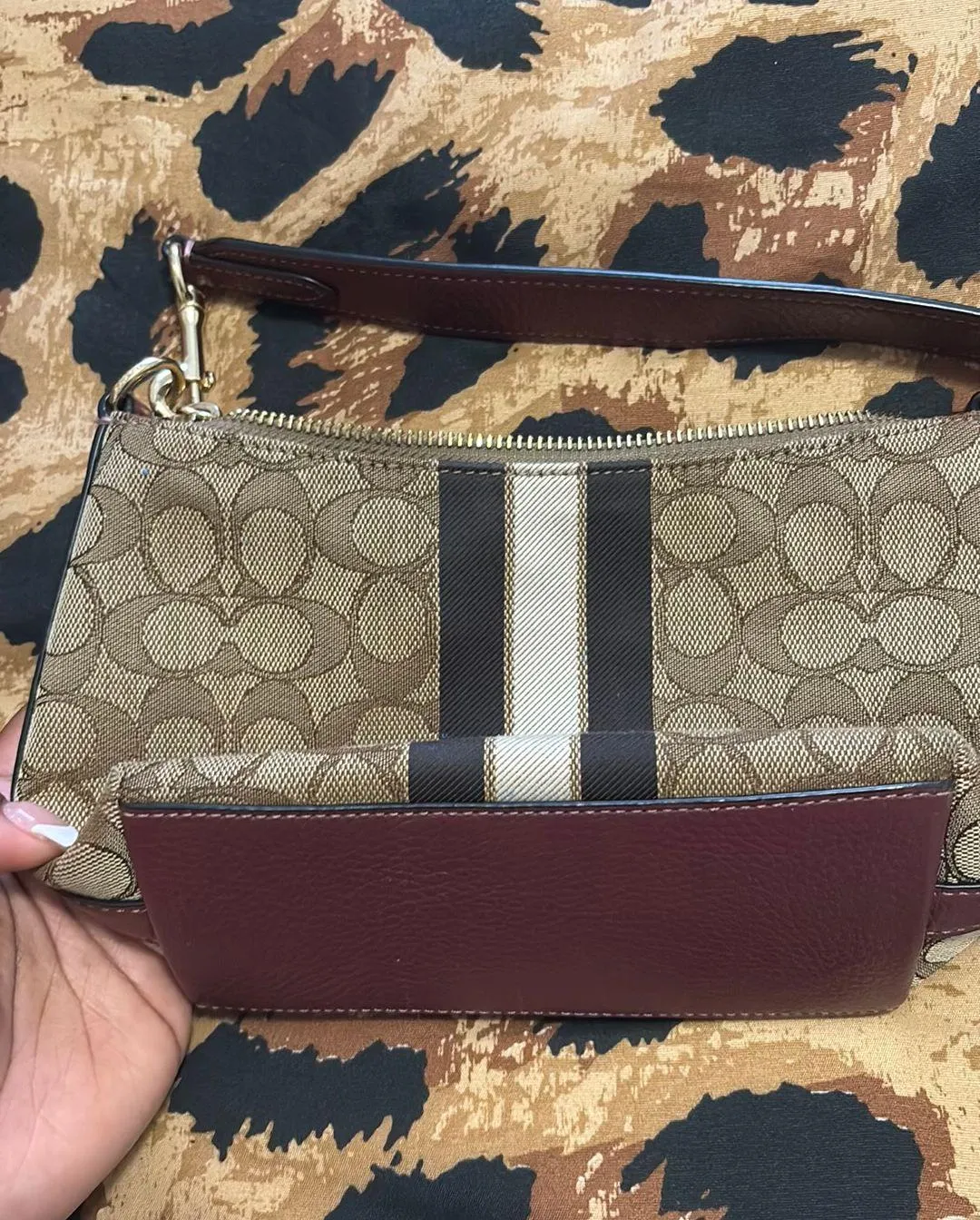 Coach Handbag Vintage - Image 3