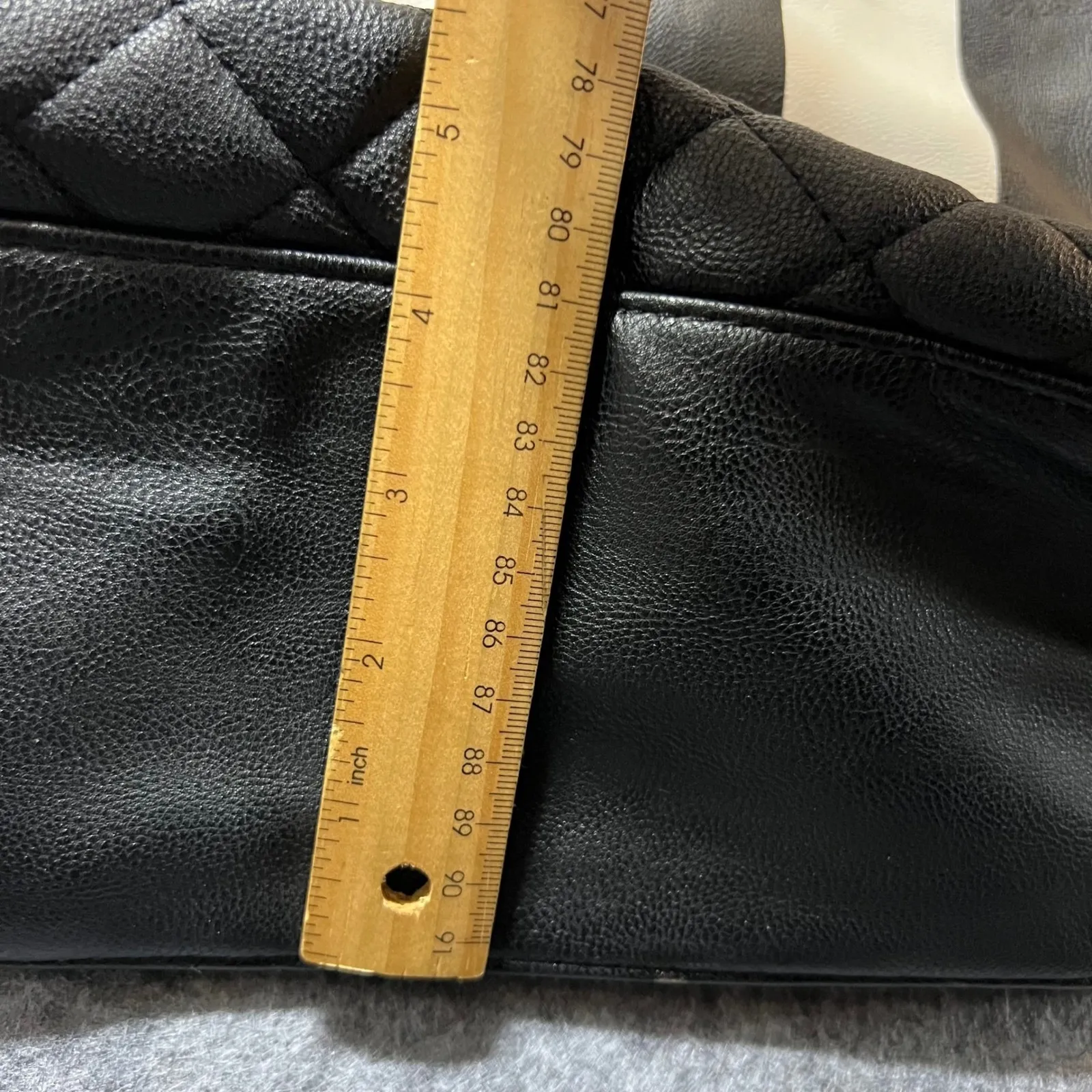 Betsey Johnson Tote Bag Striped Quilted Chain Strap Heart Charm‎ Large Purse - Image 6