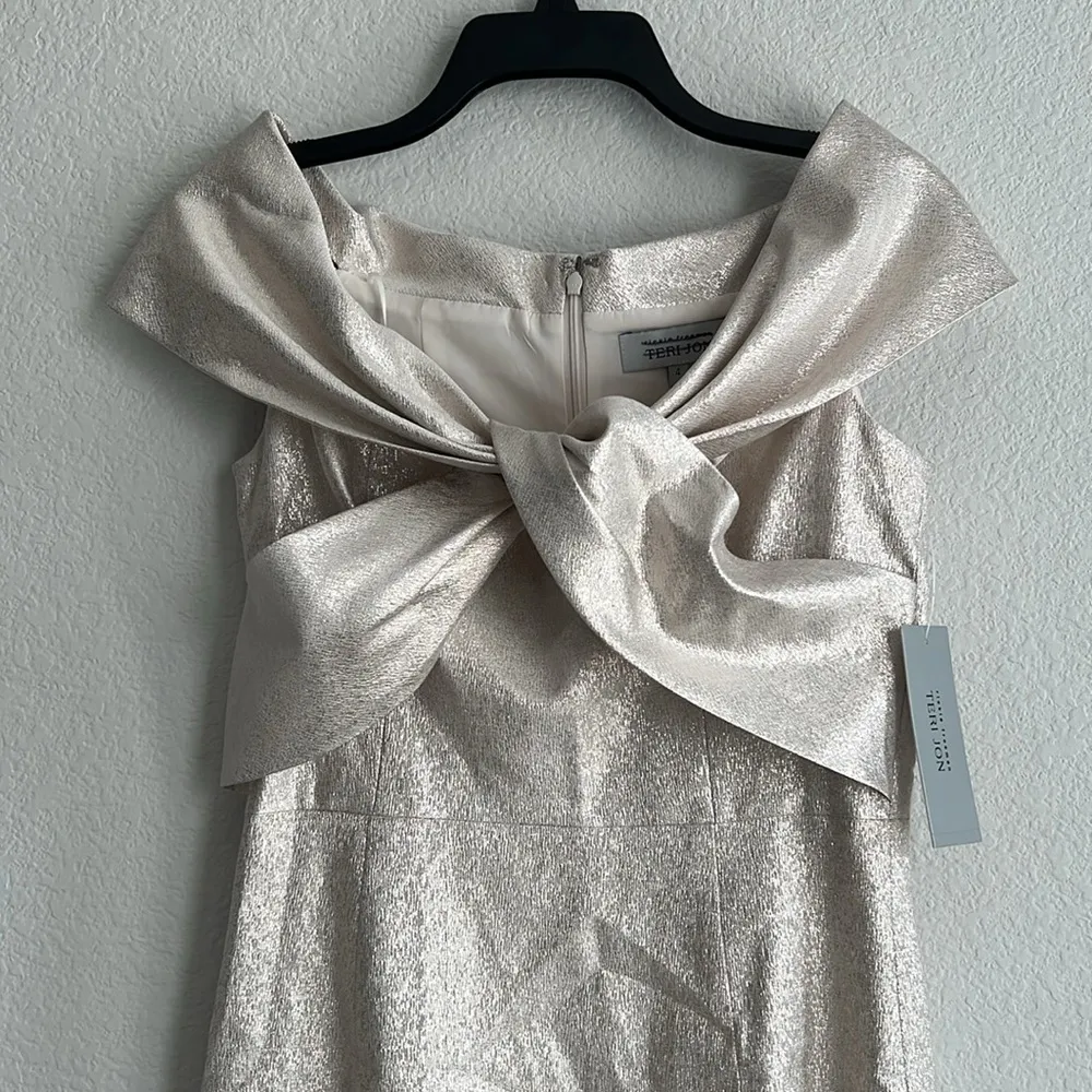 Teri Jon Metallic Jacquard Off - Image 6