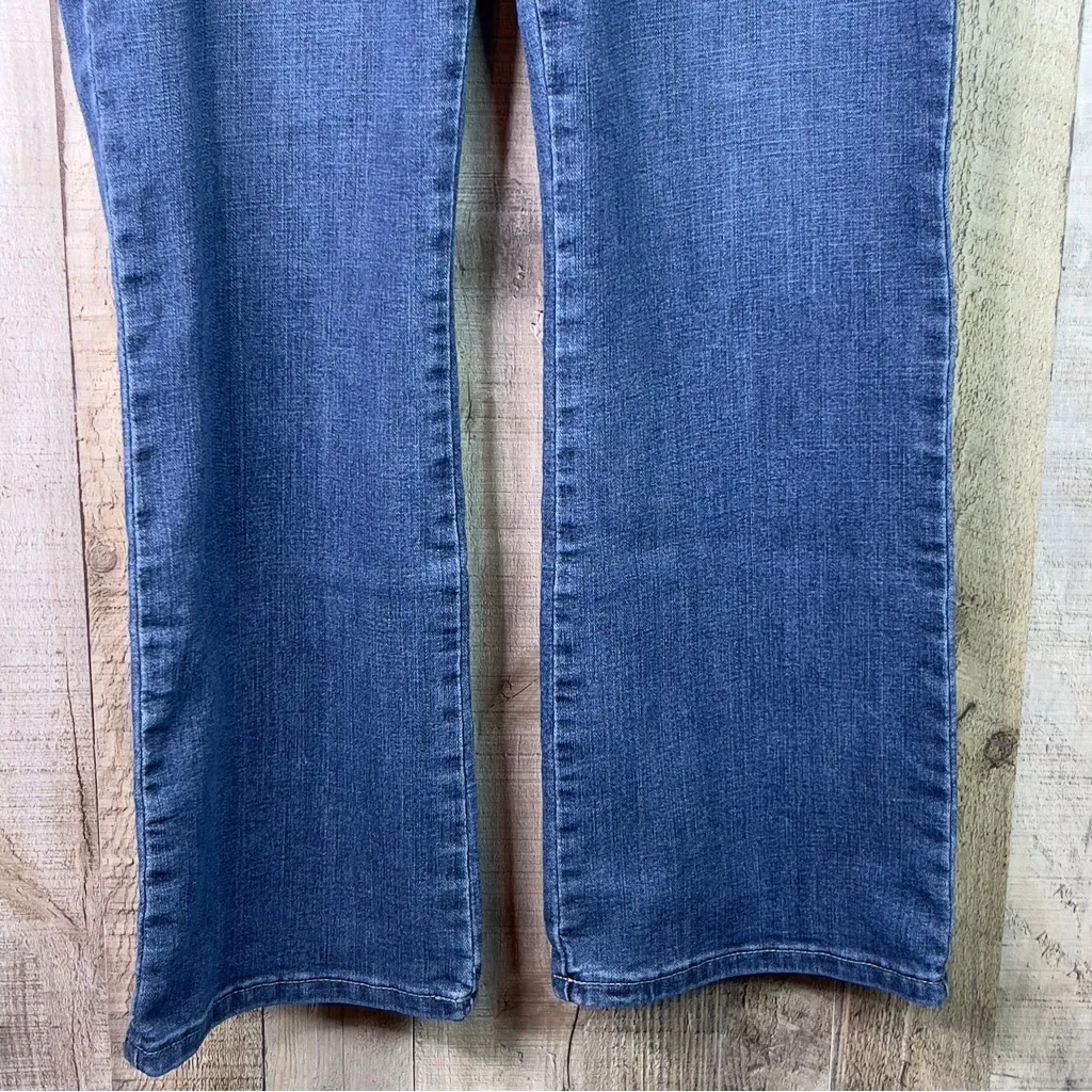 Lee Relaxed Fit Bootcut Size 10 Medium Blue Denim Jeans 5 Pockets - Image 4