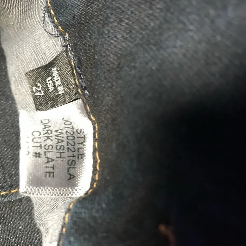 Veronica Beard dark wash jeans size 27” - Image 5