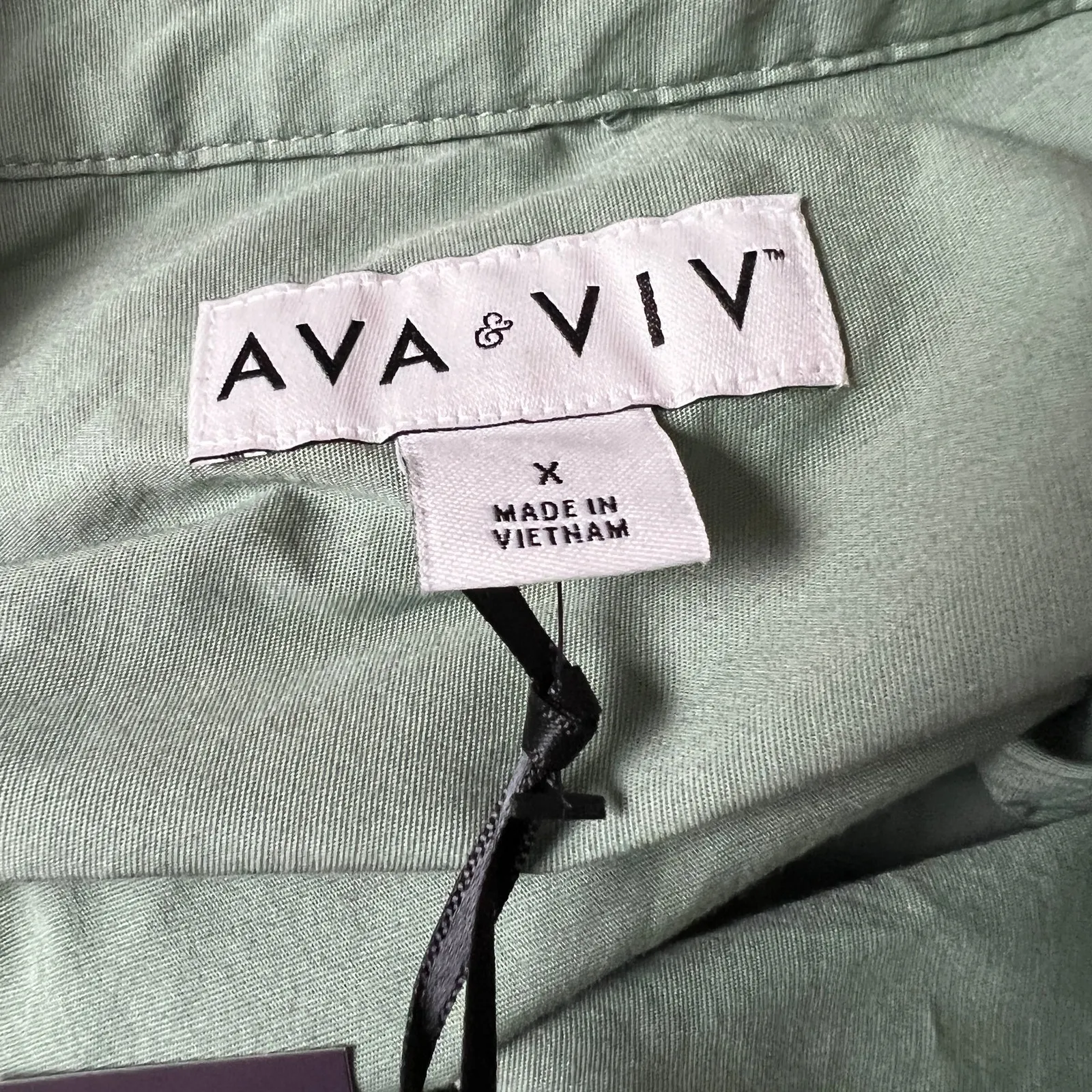 Ava & Viv Women's Plus Size Green Button-Down Oversized Tunic - Size X - NWT - Image 2