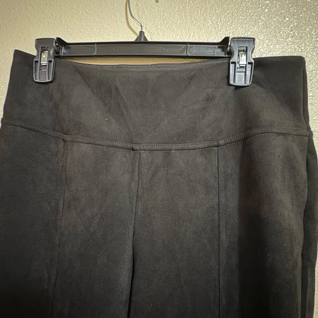 Andrew Marc Black Velvet Pants - Image 4