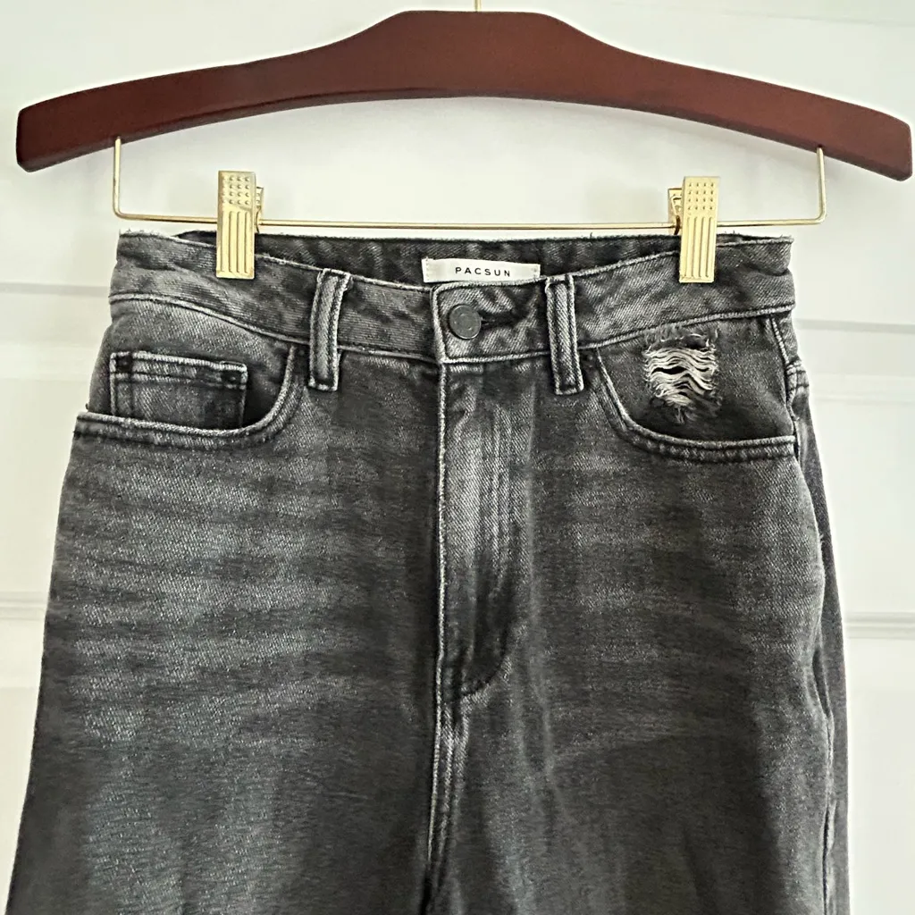 Pacsun Boyfriend Ripped Jeans Black Size 25 - Image 3