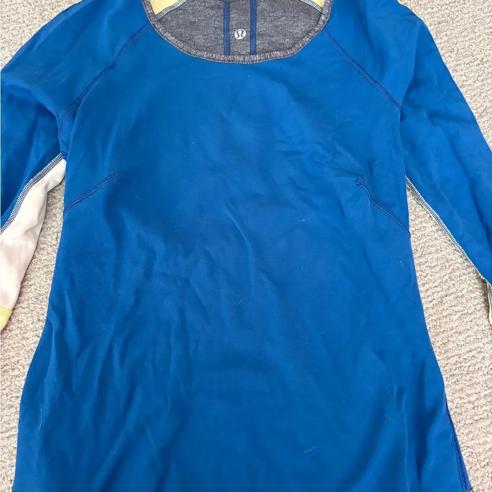 Gray and Yellow Long Sleeve Reversible work out top - Image 3