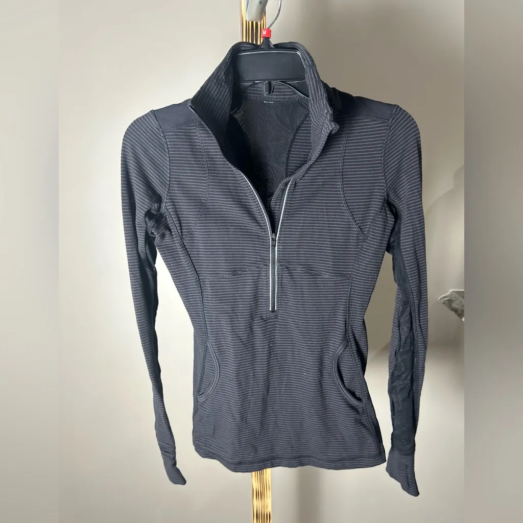 Lululemon Black Striped Half Zip Long Sleeve Define Jacket Size 6 - Image 4