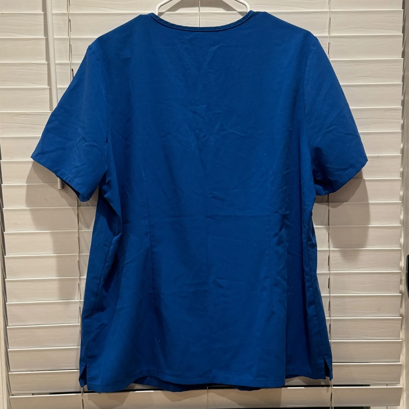 Lot of 2 FIGS Technical Collection Royal Blue V Neck Catarina Scrub Top size XL - Image 3