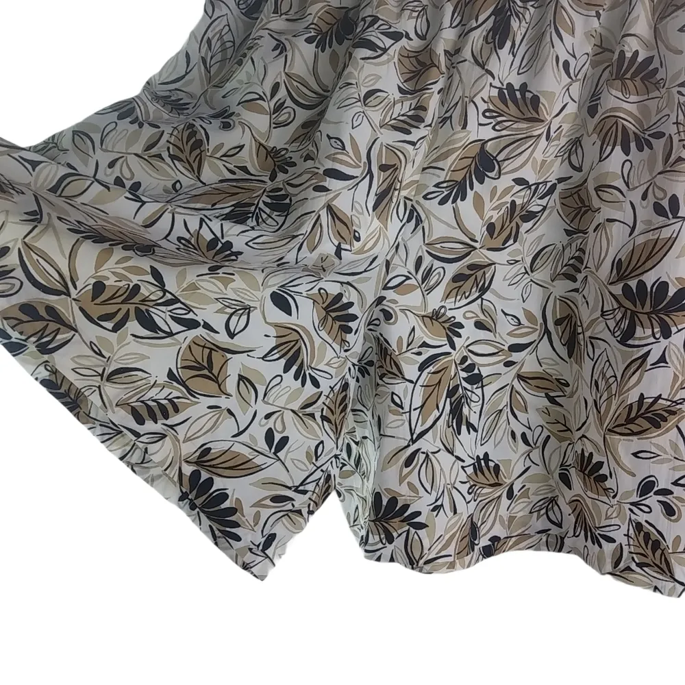 Bon Worth L Petite Black White Mocha Shorts Size undefined - Image 3