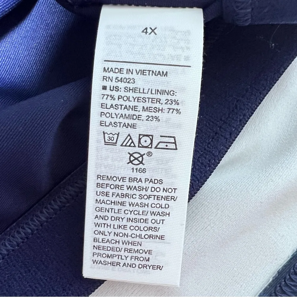 NWT Old Navy Active Blue Floral PowerSoft Light Support Longline Sports Bra - Image 9