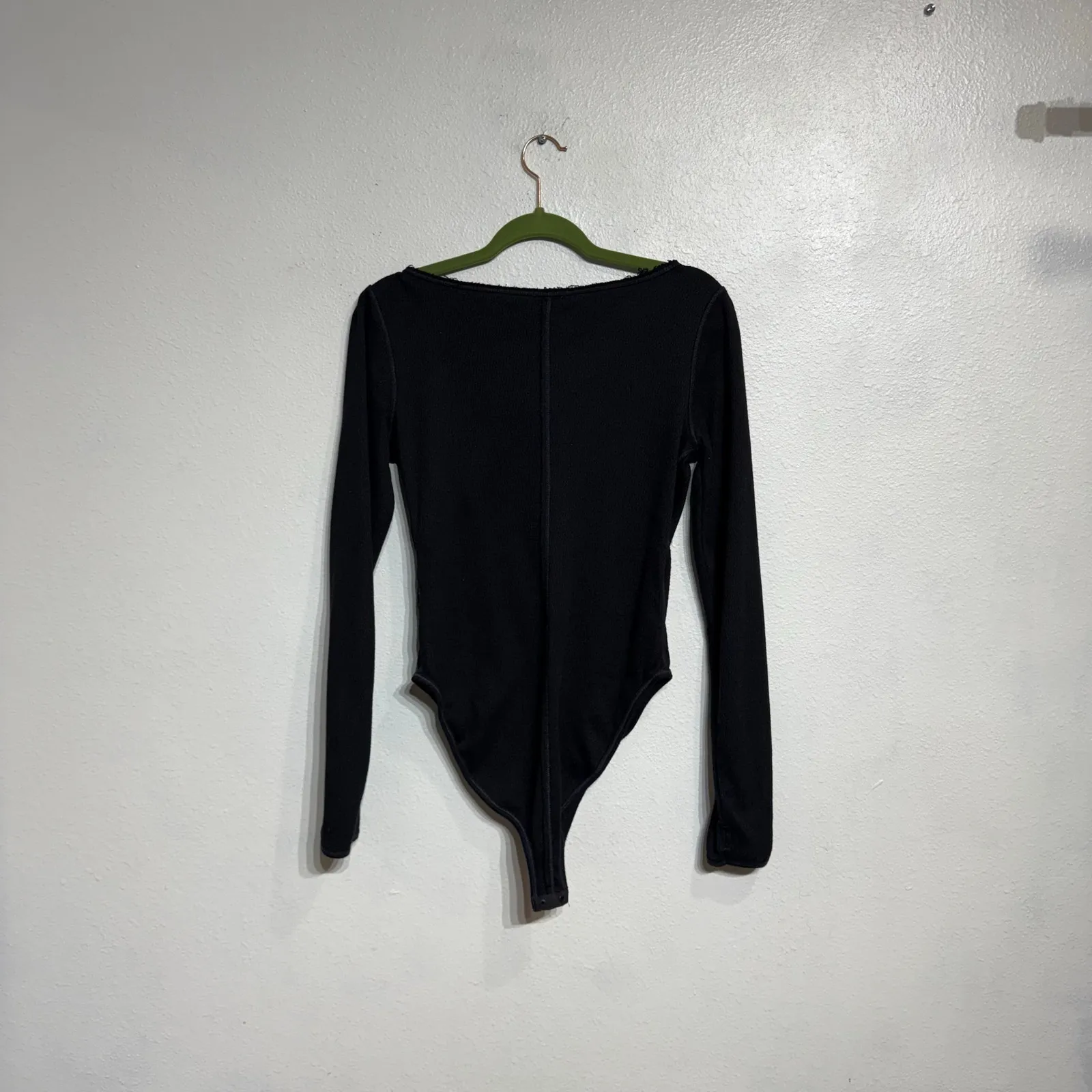 Free People Black Sloane Long Sleeve Henley Bodysuit Sz M - Image 11