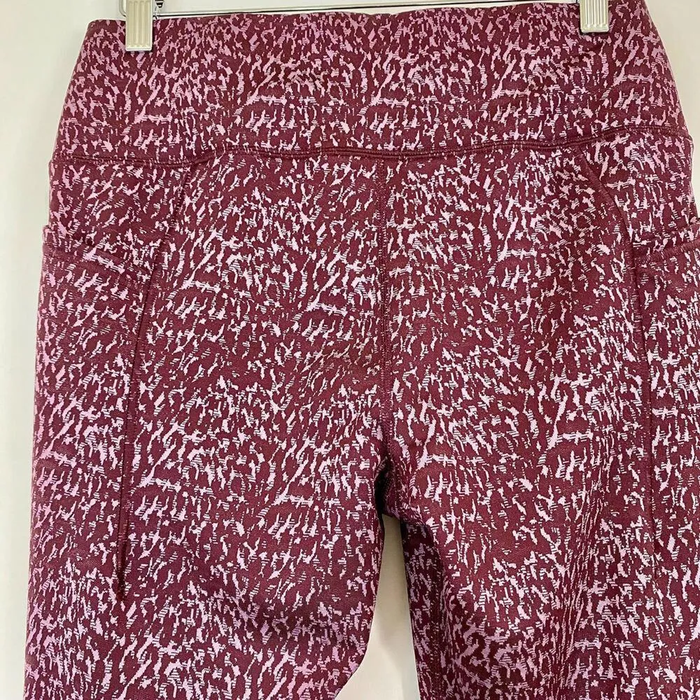 All in Motion Women's Athletic Legging Maroon Print Size Small EUC - Image 6