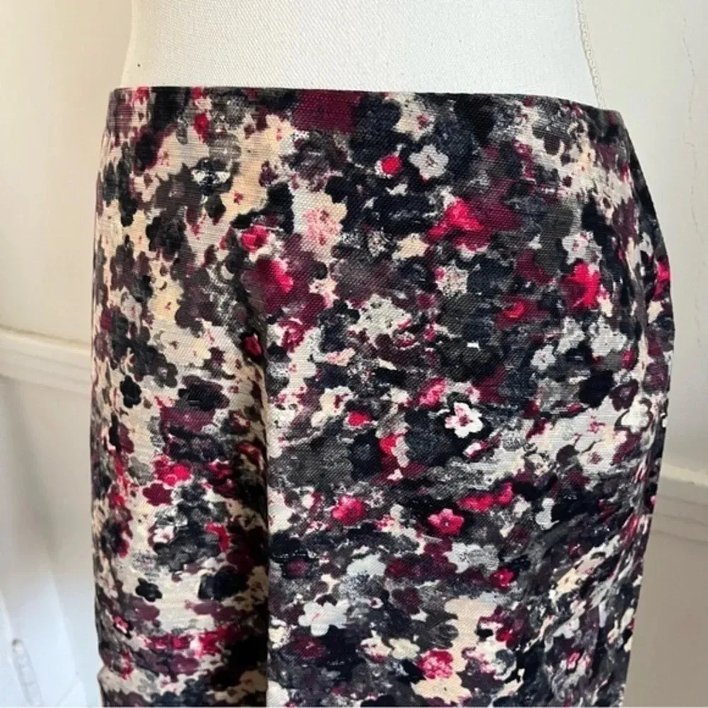Talbots • Pink Grey Navy Floral Pencil Skirt - Image 3