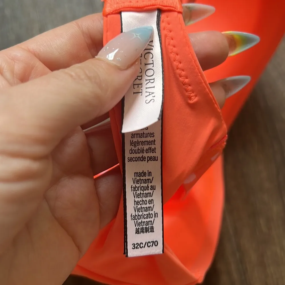 VS TSHIRT LIGHTLY LINED WIRELESS BRA - Image 4