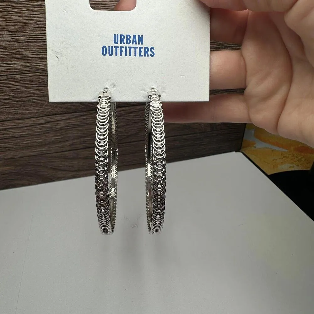 Urban Outfitters Large Silver Tone Hoop Pierced Earrings NWT $17 - Image 4
