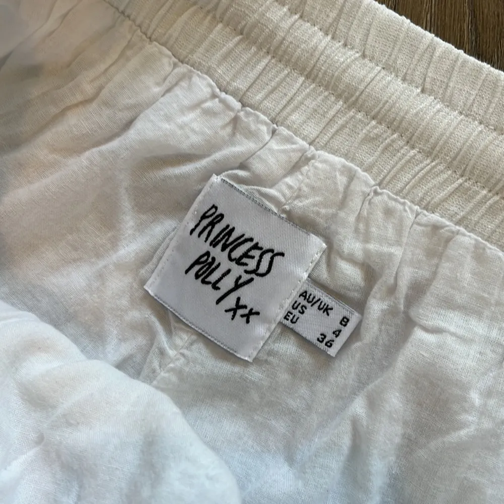 Princess Polly Amelia Short White Size 4 - Image 5