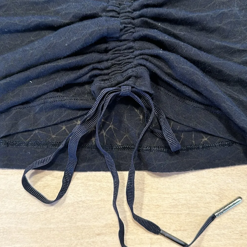 Lululemon Cinch Me Up Front Tank *Veil Sz M - Image 4