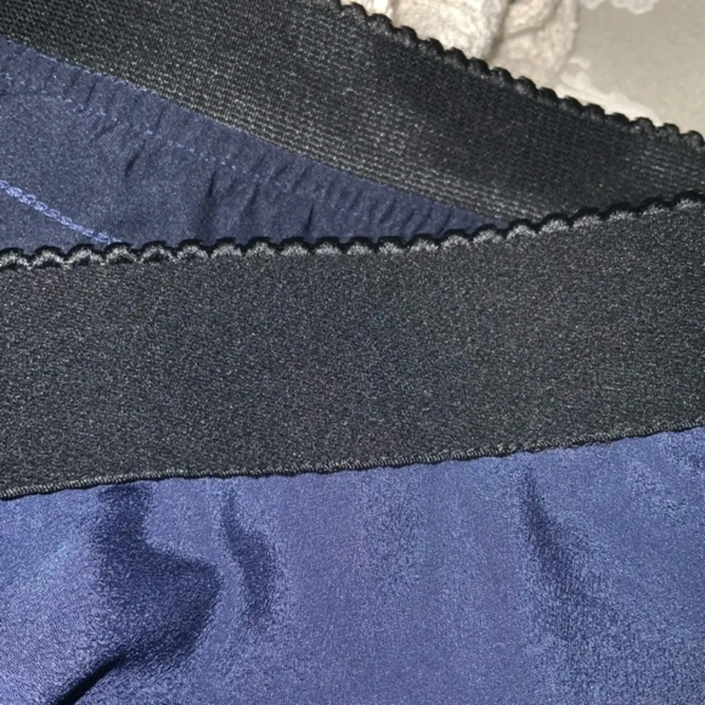 BCBGMAXAZRIA Royal Blue Pleats Zip Back Elastic Waist Retro Mini Skirt Small - Image 7