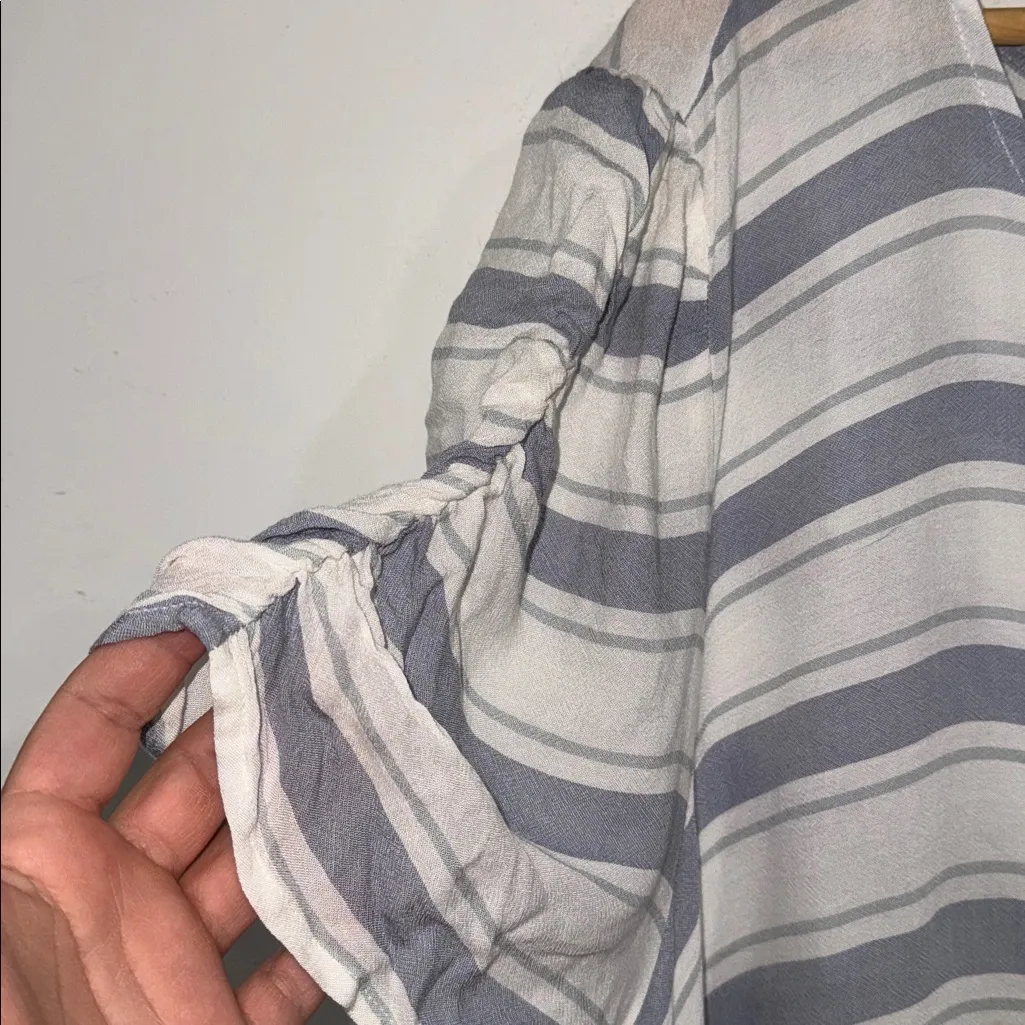 Lauren Conrad blouse woven striped Short sleeve ruched 3X lightweight rayon - Image 2